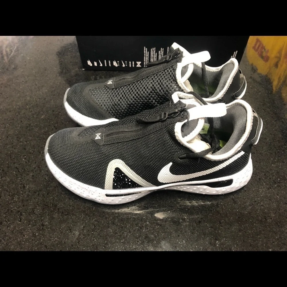 Sz 9.5 PG 4 TEAM 'BLACK PLATINUM'